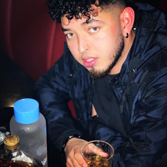 Meet your Posher, Eleazar - Picture 1 of 1